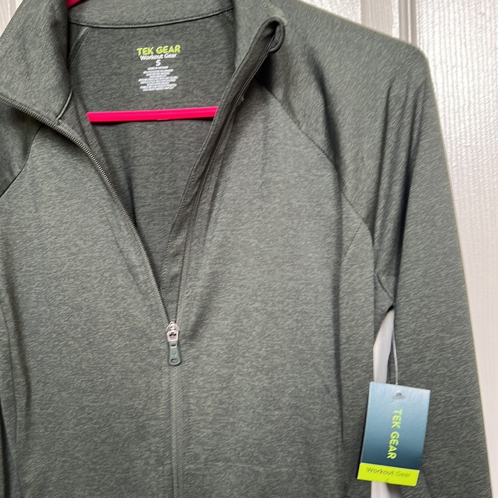 Microfiber exercise top - Picture 3 of 4